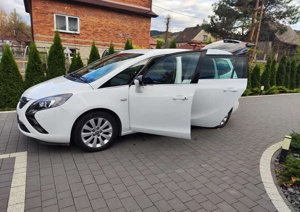 Opel Zafira cena 37000 przebieg: 248674, rok produkcji 2014 z Kańczuga małe 254